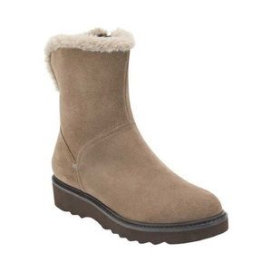Easy Spirit Evolve honor suede ankle boots